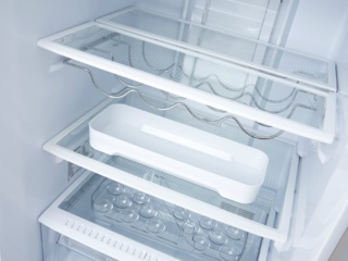 Сигнализация открытой двери в холодильниках Kaiser